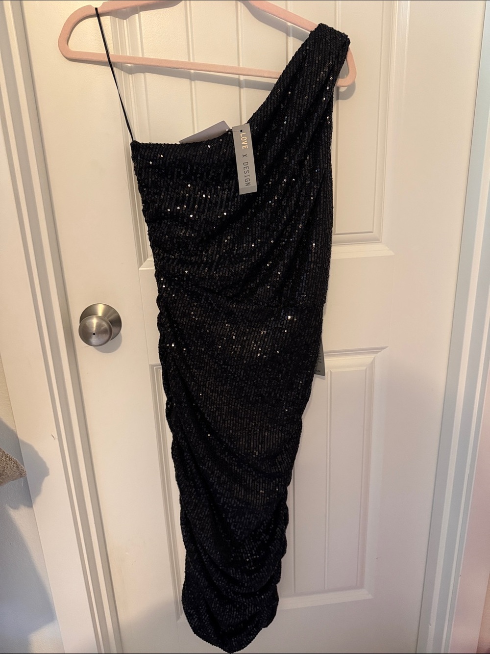 One-Shoulder Black Sequin Midi dress